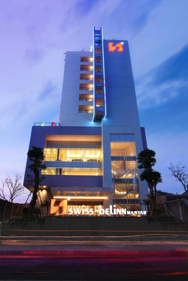 Swiss-Belinn Manyar Surabaya Buitenkant foto