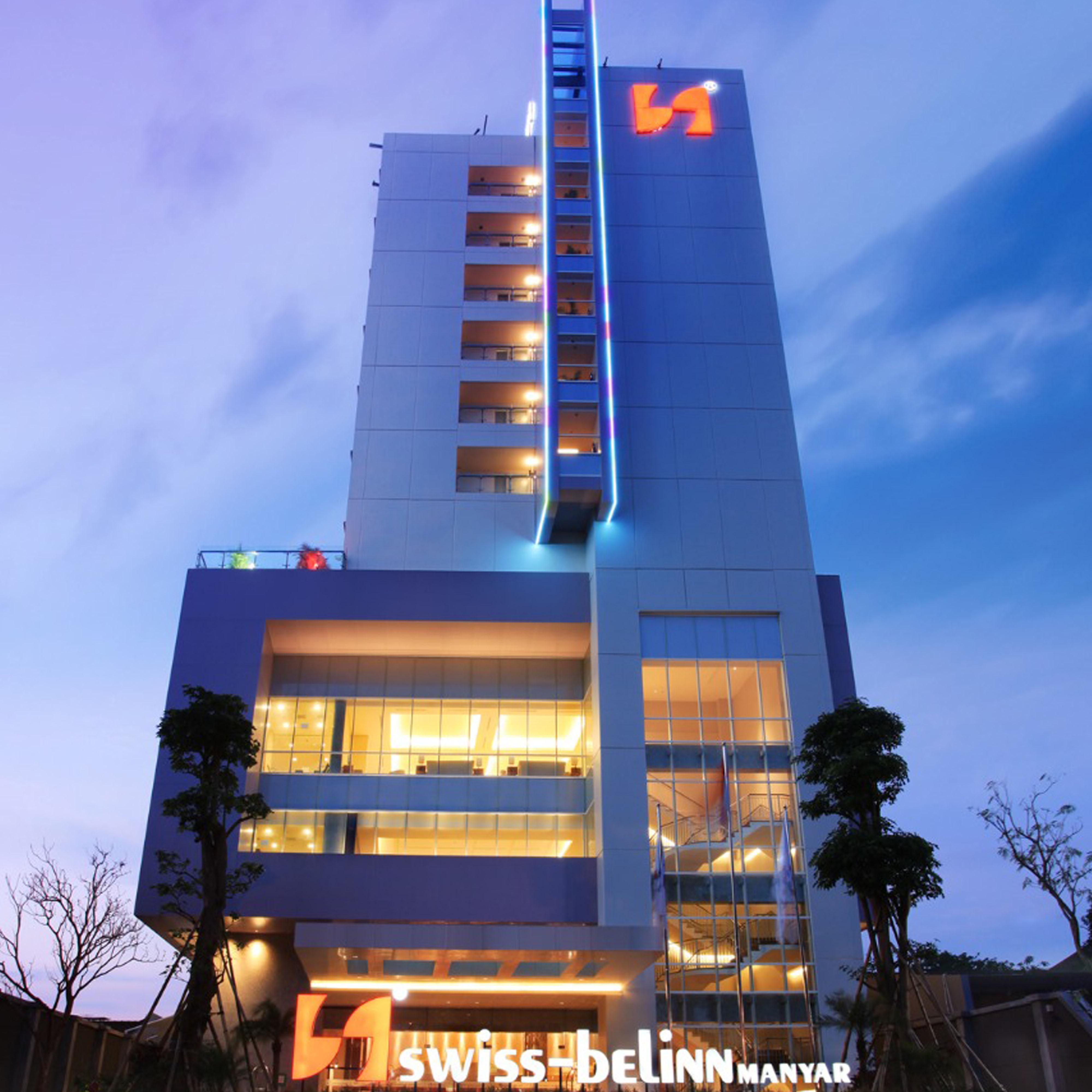 Swiss-Belinn Manyar Surabaya Buitenkant foto
