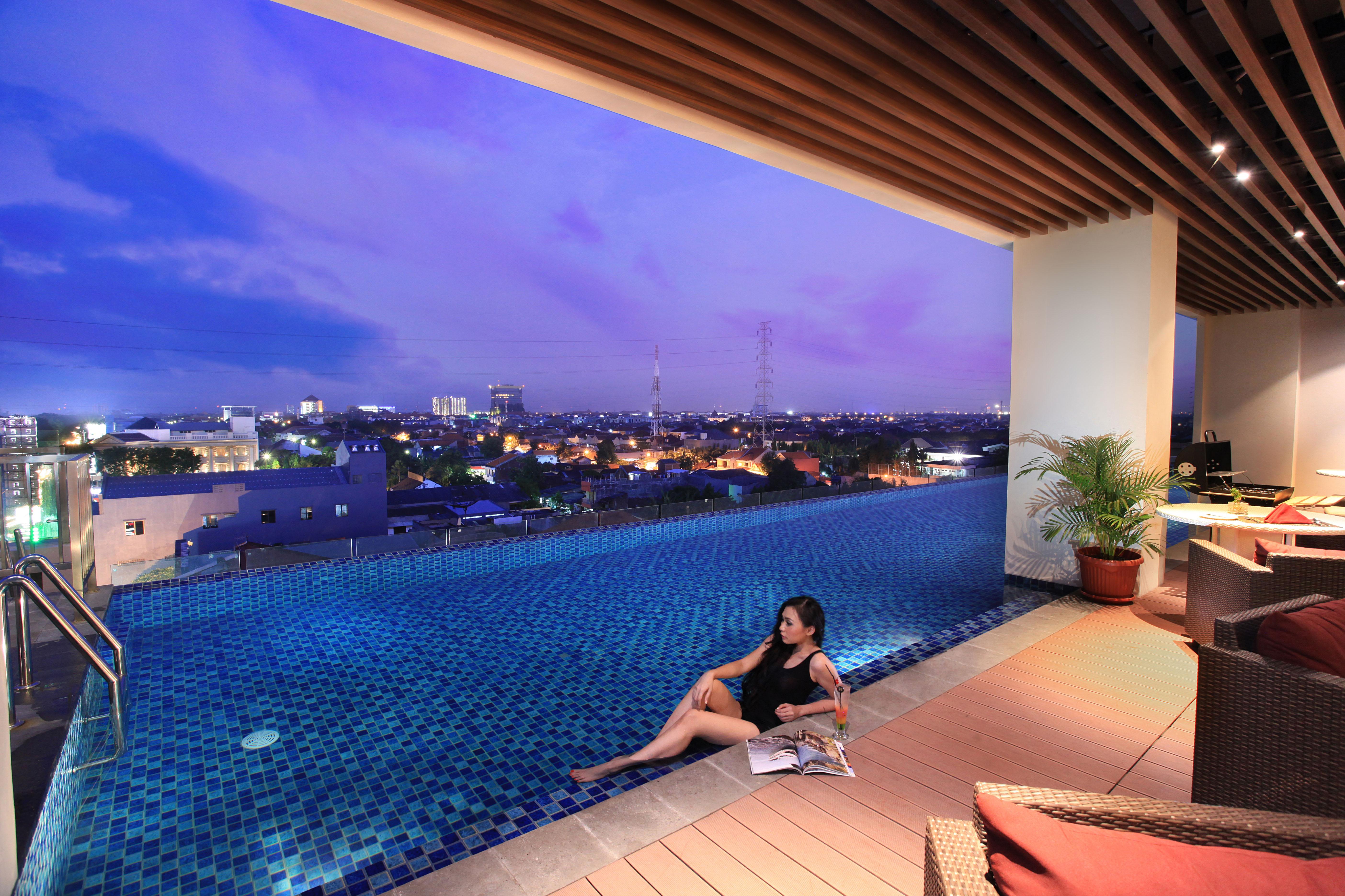 Swiss-Belinn Manyar Surabaya Buitenkant foto