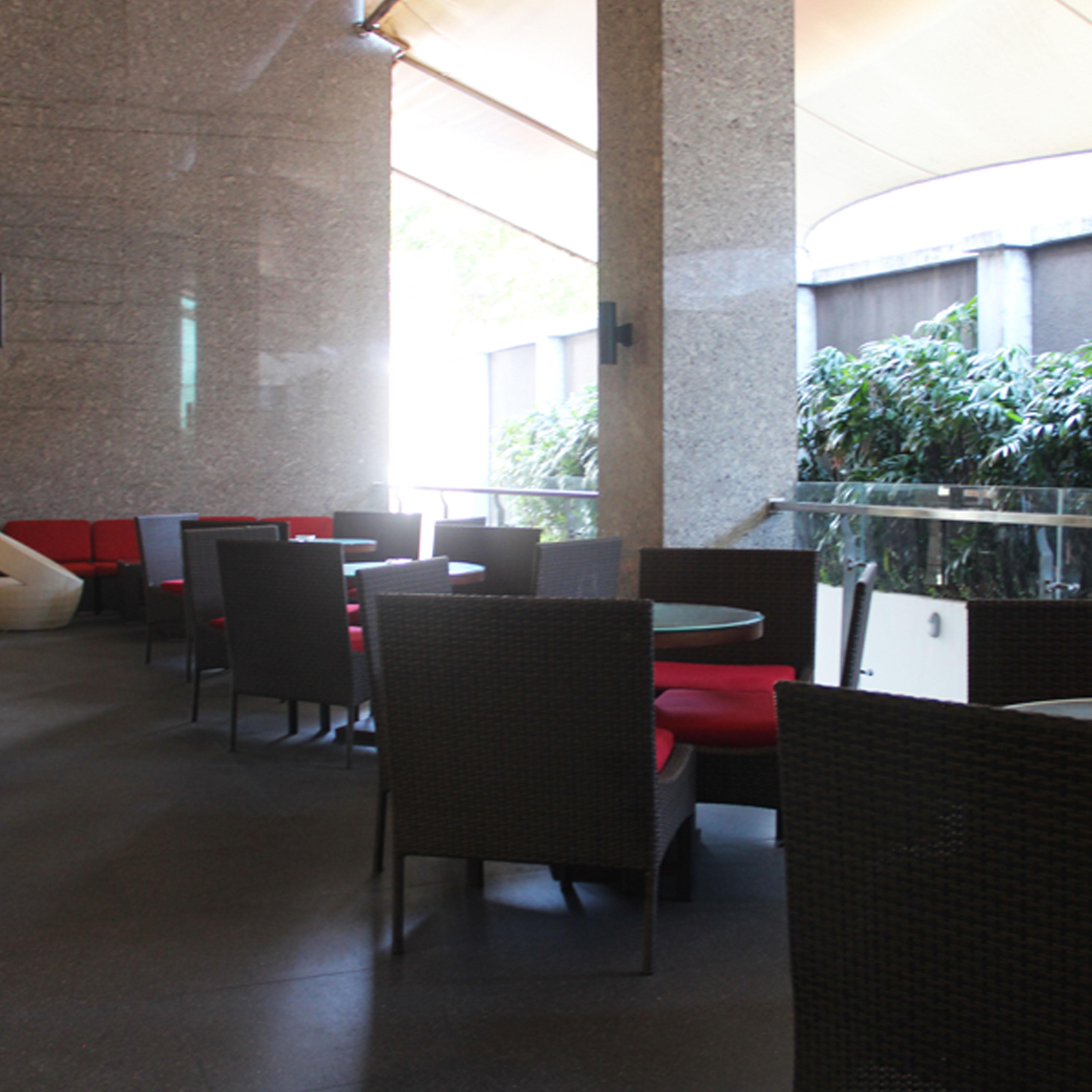 Swiss-Belinn Manyar Surabaya Buitenkant foto
