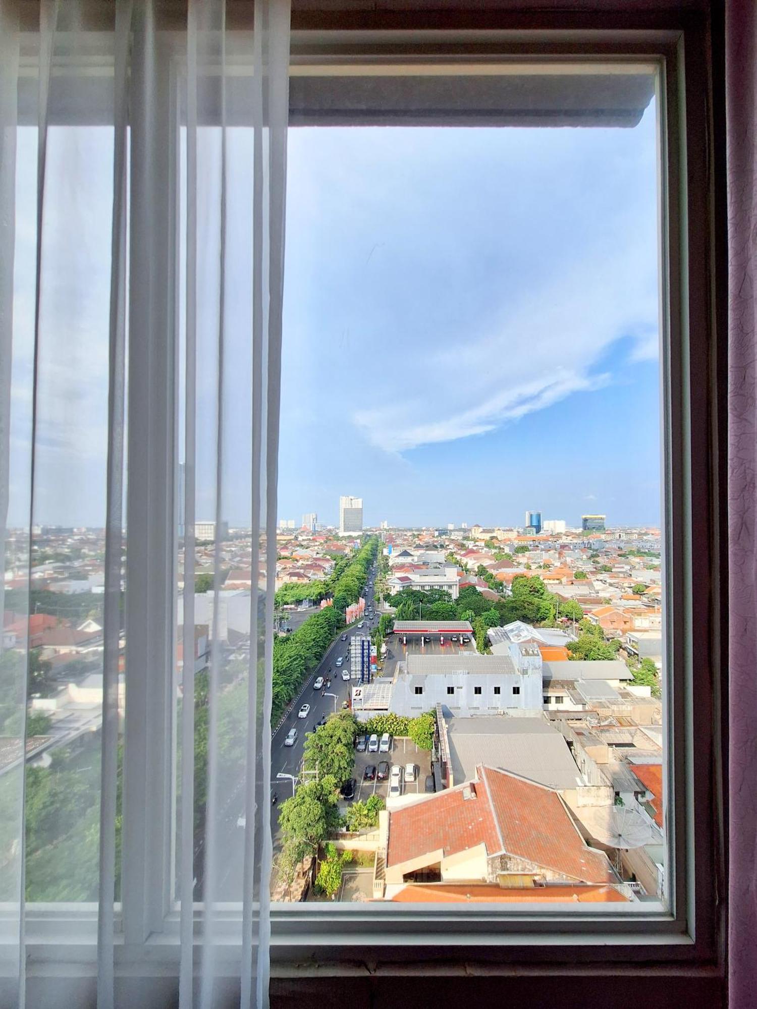 Swiss-Belinn Manyar Surabaya Buitenkant foto
